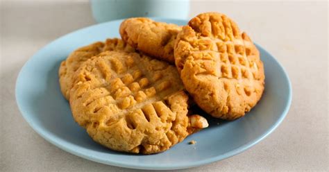Why do peanut butter cookies have the fork marks?